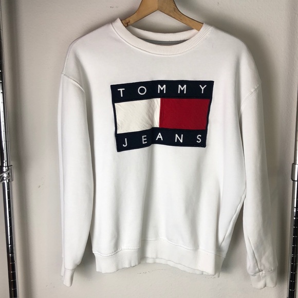 Tommy Hilfiger Tops - Tommy Hilfiger Sweatshirt